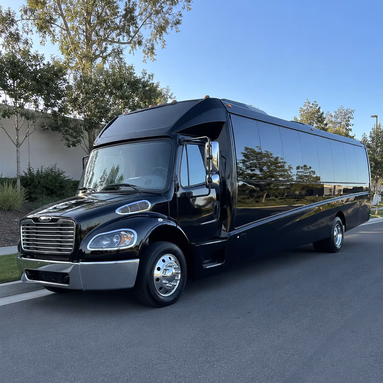 choosing the right bus size for your citrus heights wedding guest shuttle