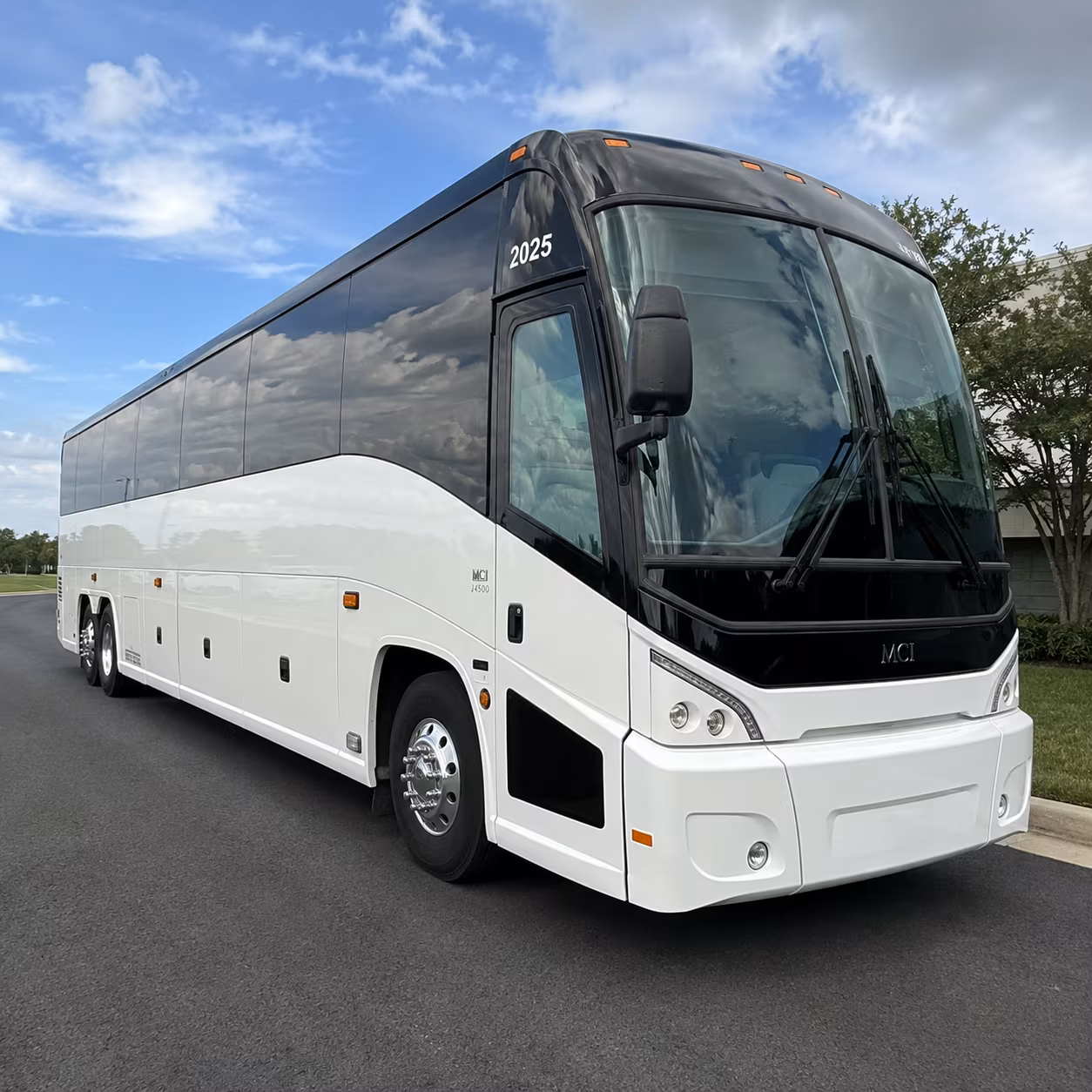 what makes a charter bus the smarter call than rideshares at smf