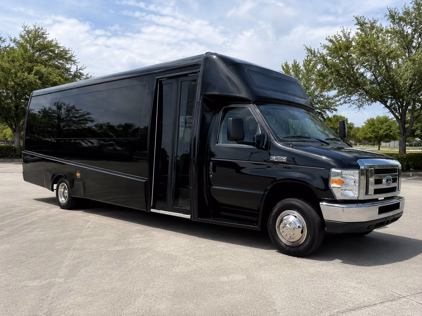 woodland airport transportation made easy